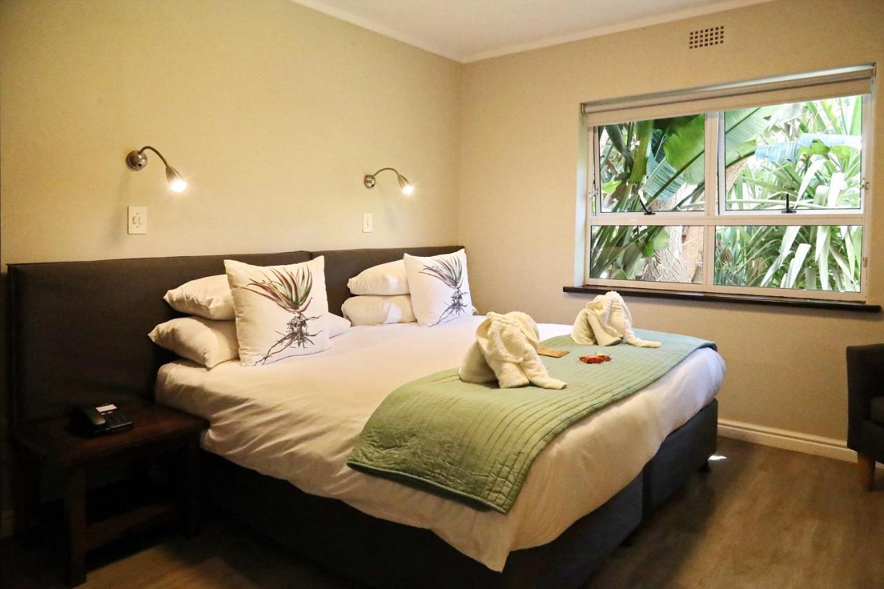 Blue Bay Lodge Saldanha Bay Экстерьер фото