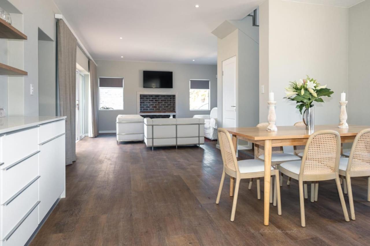 Blue Bay Lodge Saldanha Bay Экстерьер фото
