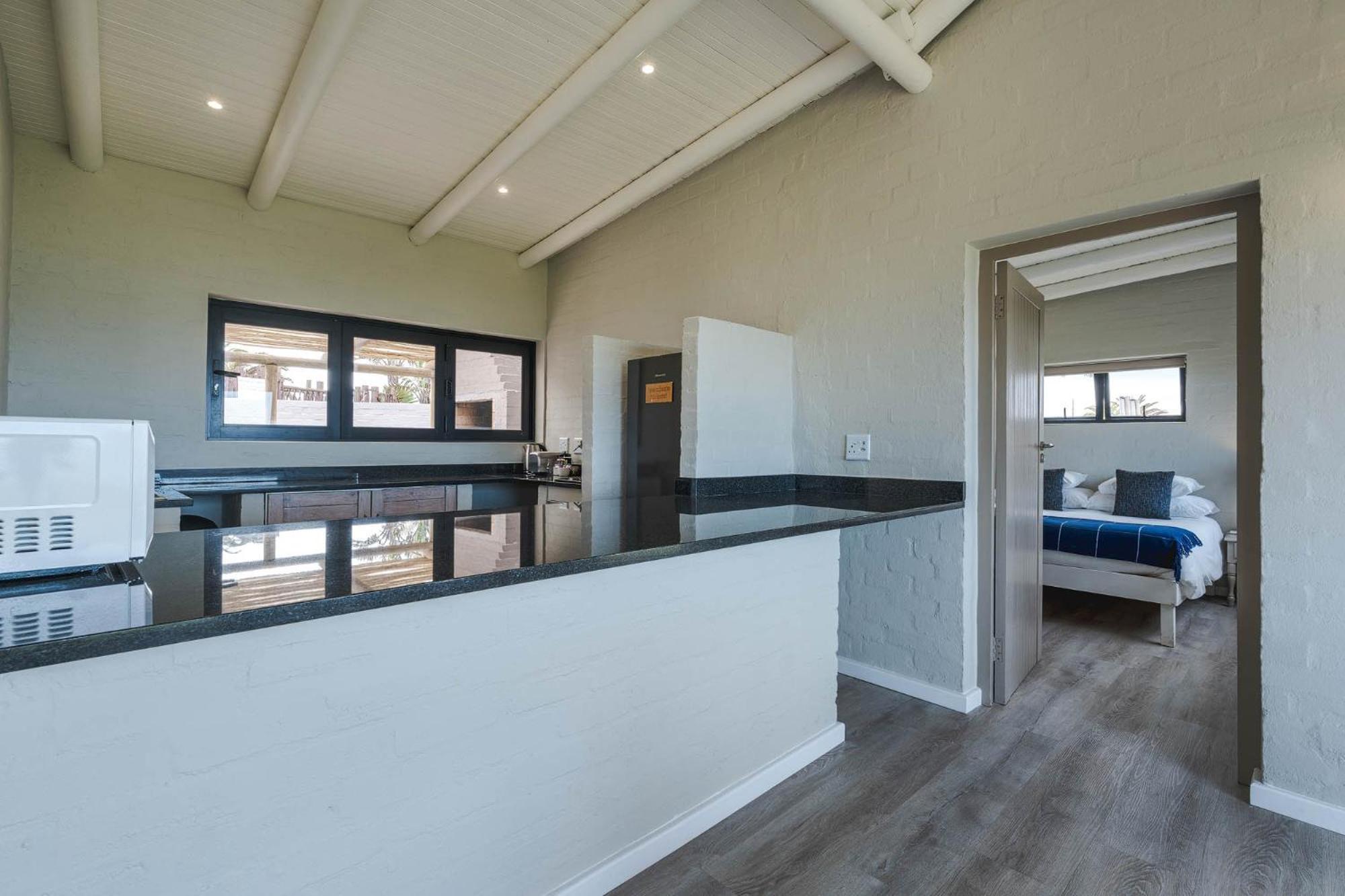 Blue Bay Lodge Saldanha Bay Экстерьер фото
