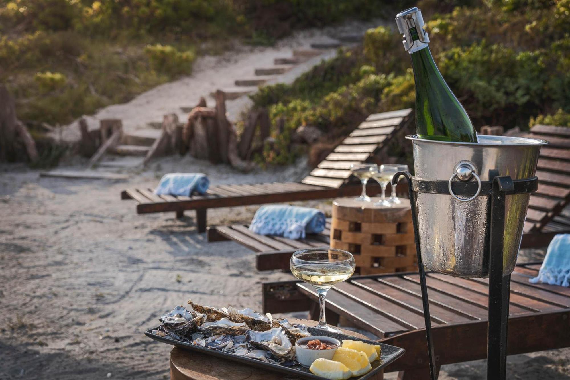 Blue Bay Lodge Saldanha Bay Экстерьер фото