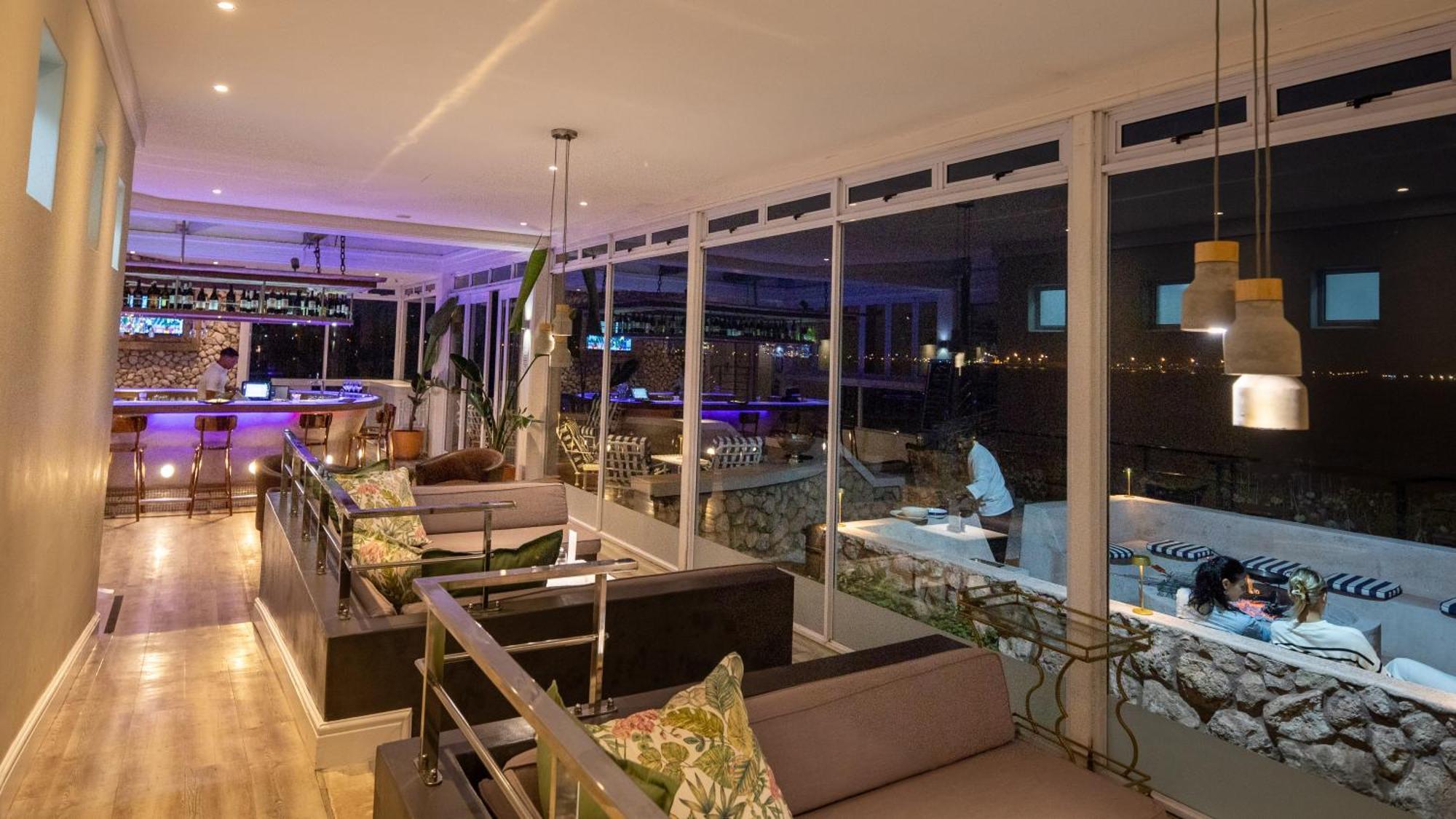 Blue Bay Lodge Saldanha Bay Экстерьер фото
